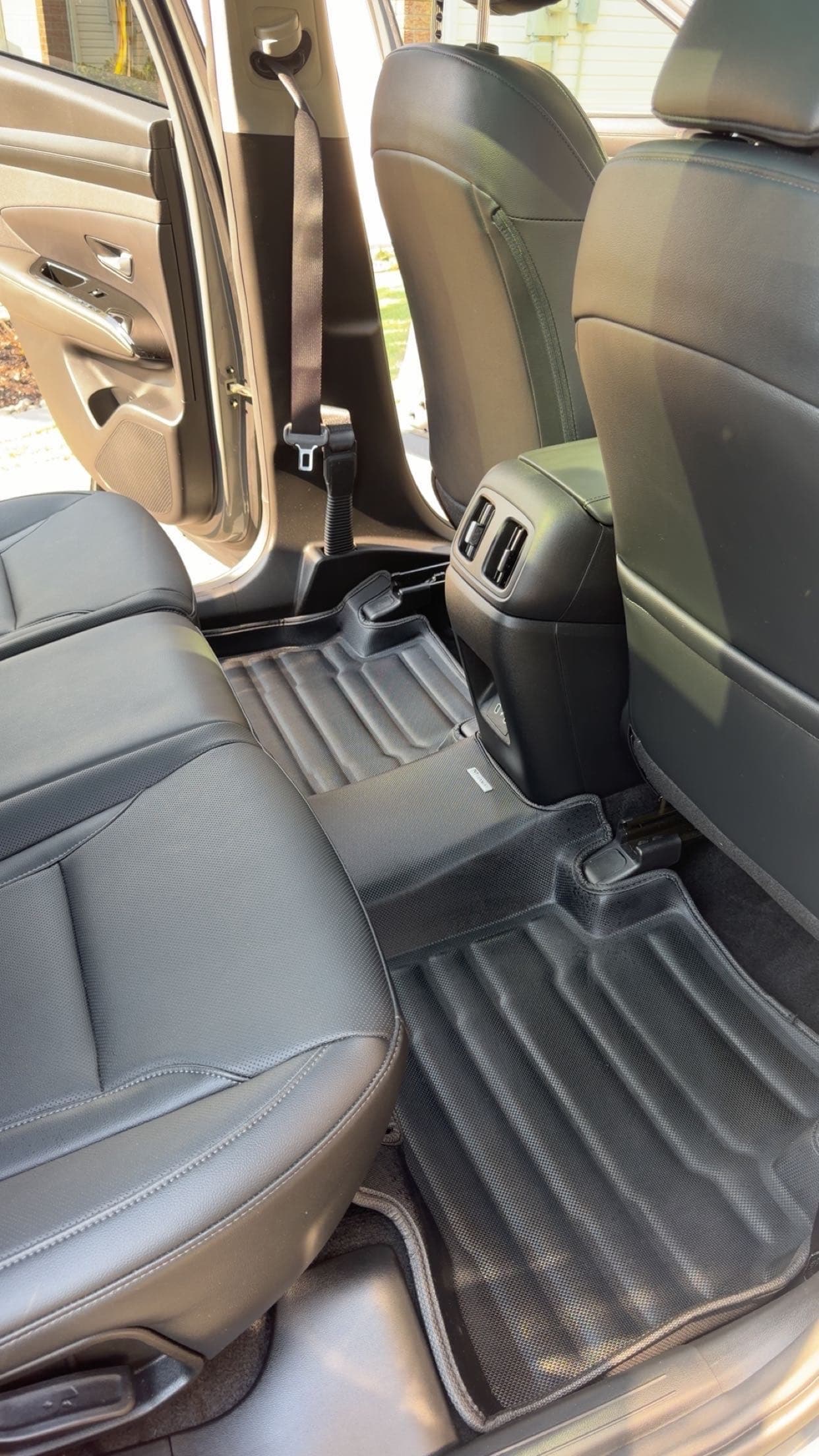 Hyundai Tucson rear interior with all-weather mats